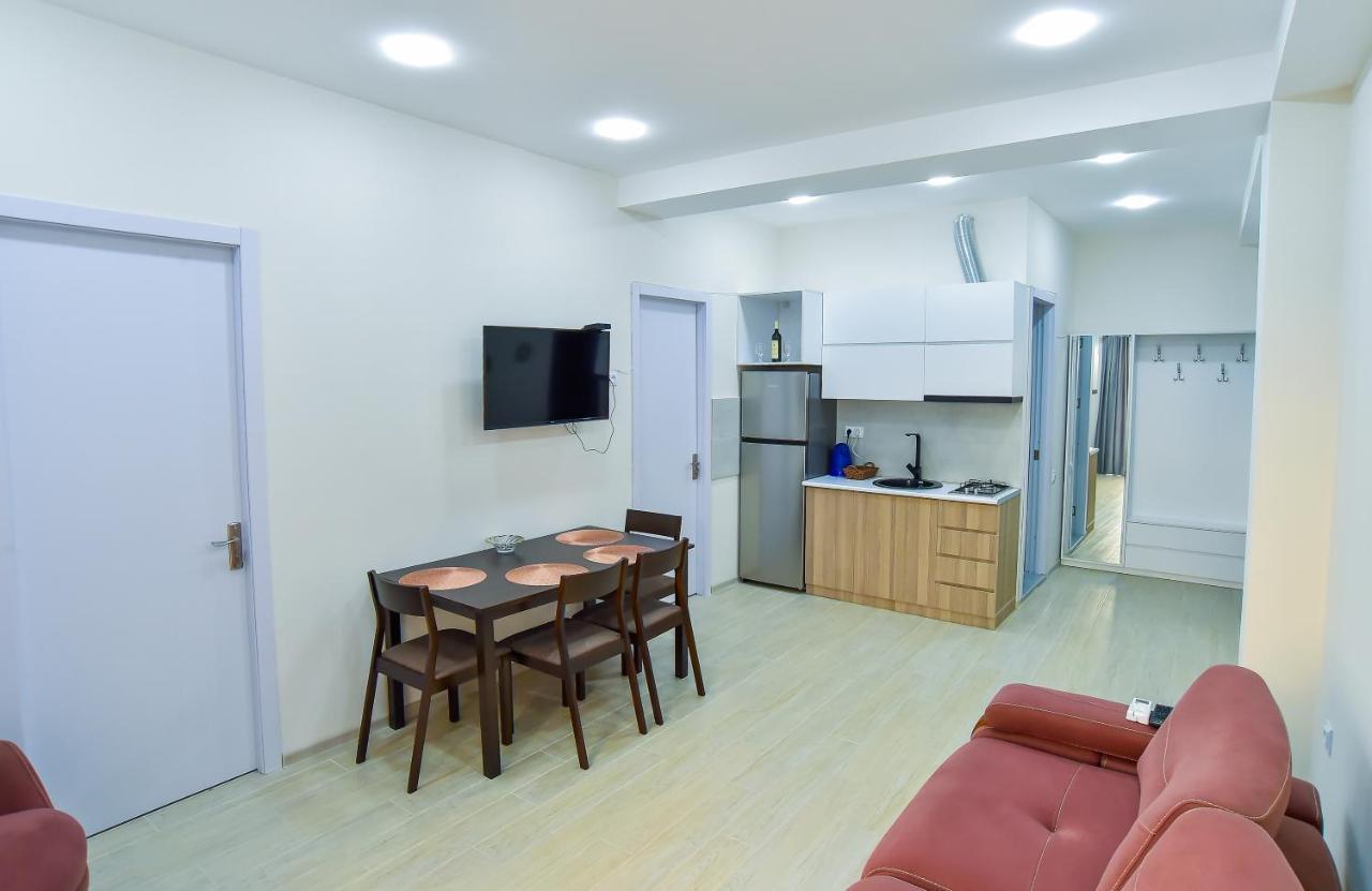 Valkhida'S Apartment Kutaisi Eksteriør billede